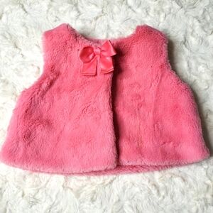 Gorgeous Gymboree Pink faux fur vest